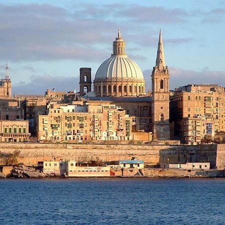 Perfect Location, Modern 2Br Apartment Sliema Exterior photo