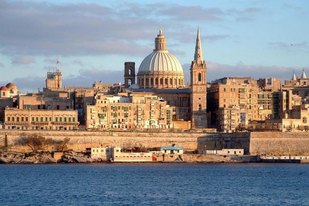 Perfect Location, Modern 2Br Apartment Sliema Exterior photo