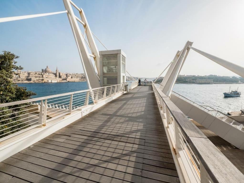Perfect Location, Modern 2Br Apartment Sliema Exterior photo